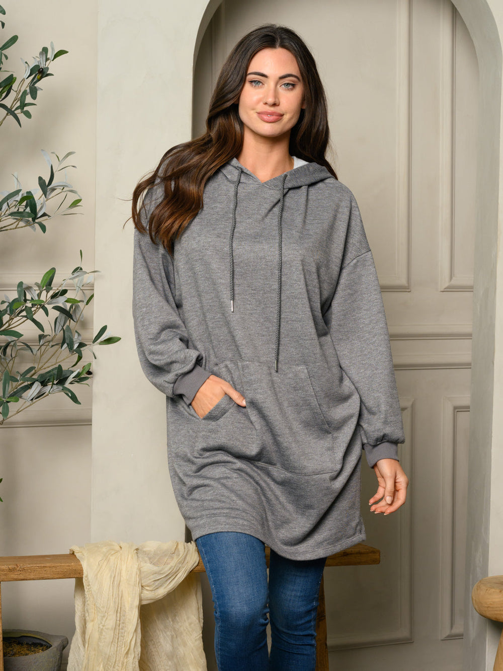 WOMEN'S LONG SLEEVE FRONT POCKETS HOODED SWEATER