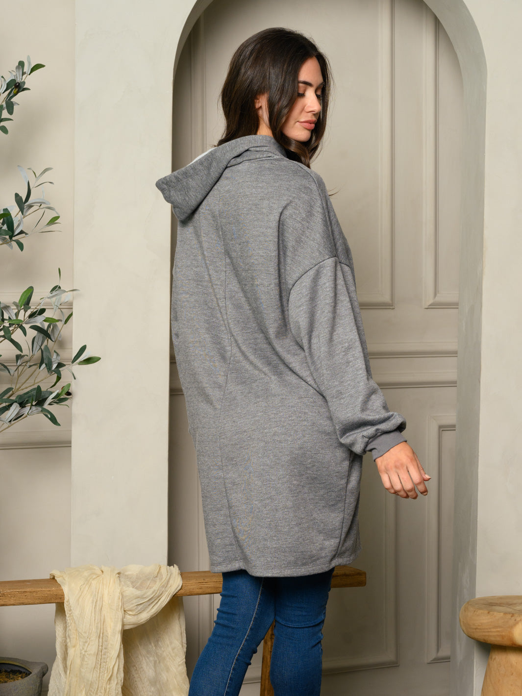 WOMEN'S LONG SLEEVE FRONT POCKETS HOODED SWEATER